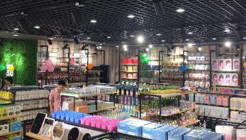 天虹百货 乐享品质生活，尽在时尚之选